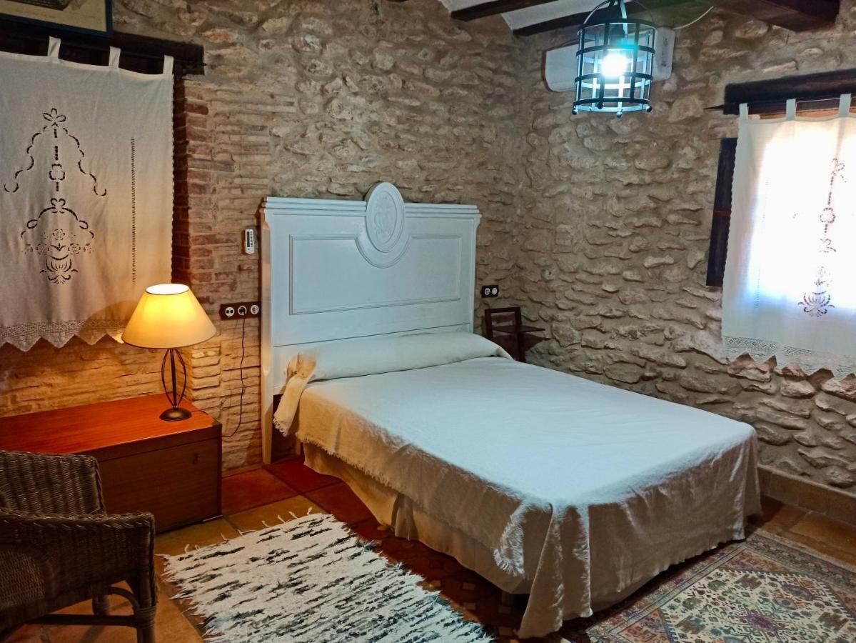 La Fabriqueta De Cent Piques Guest House Fontanars dels Alforins ภายนอก รูปภาพ