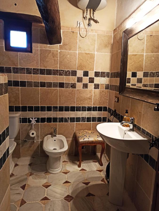 La Fabriqueta De Cent Piques Guest House Fontanars dels Alforins ภายนอก รูปภาพ