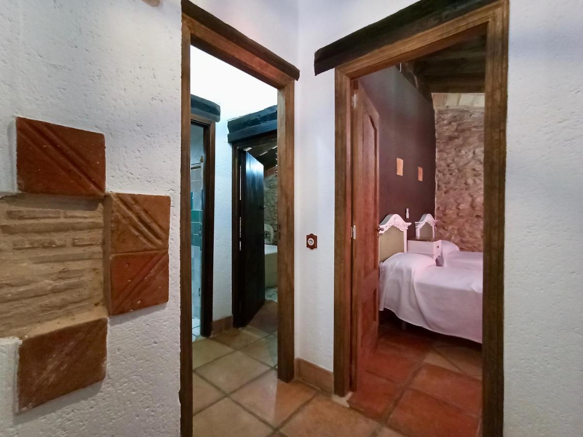 La Fabriqueta De Cent Piques Guest House Fontanars dels Alforins ภายนอก รูปภาพ